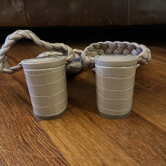 Dolce Vita Nude Sandals - Picture 3 of 6